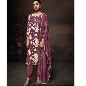 Yüksek kaliteli geleneksel hint Salwar Kameez baskılı Kurta ile Set ve en iyi fiyatlarla günlük ve parti giymek için alt eşleşen - Product Image 1