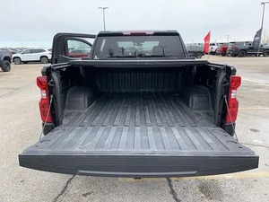 整齐2021雪佛兰Silverado 1500卡车