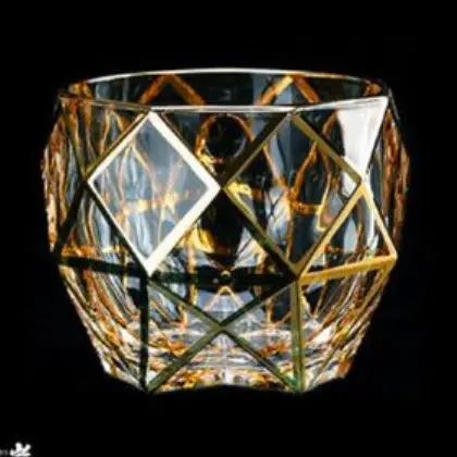 Crystal Point Source Fabricante Venta al por mayor Spot Europeo Checo Cristal Pintado Oro Whisky Cup Set