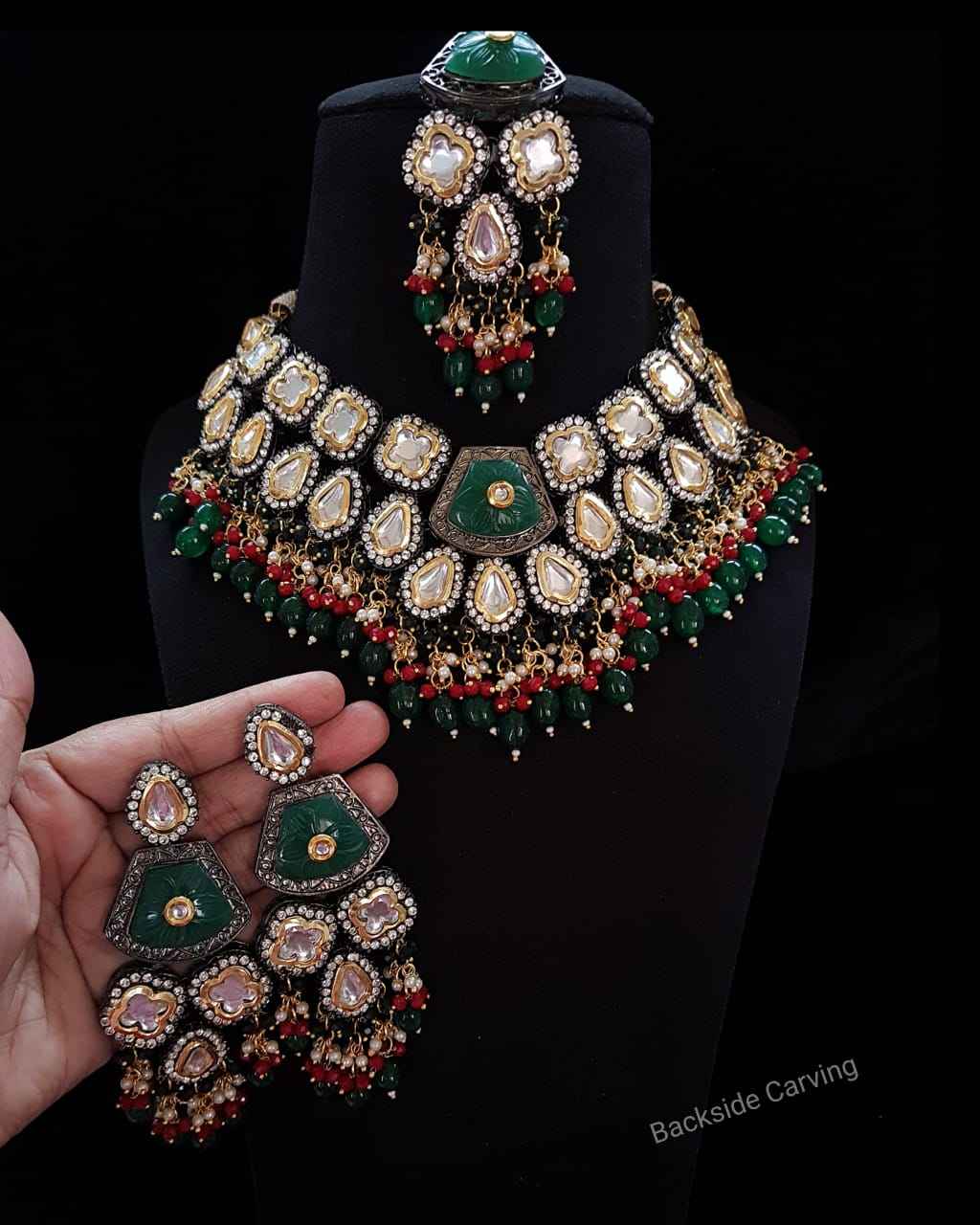 สีเขียว