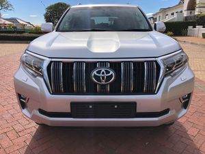 2021 Toyota Prado 2.8 GD6 VX SUV açık koyu iç manuel şanzıman dizel Turbo motor deri koltuklar FWD alüminyum R18 elektrikli - Product Image 3
