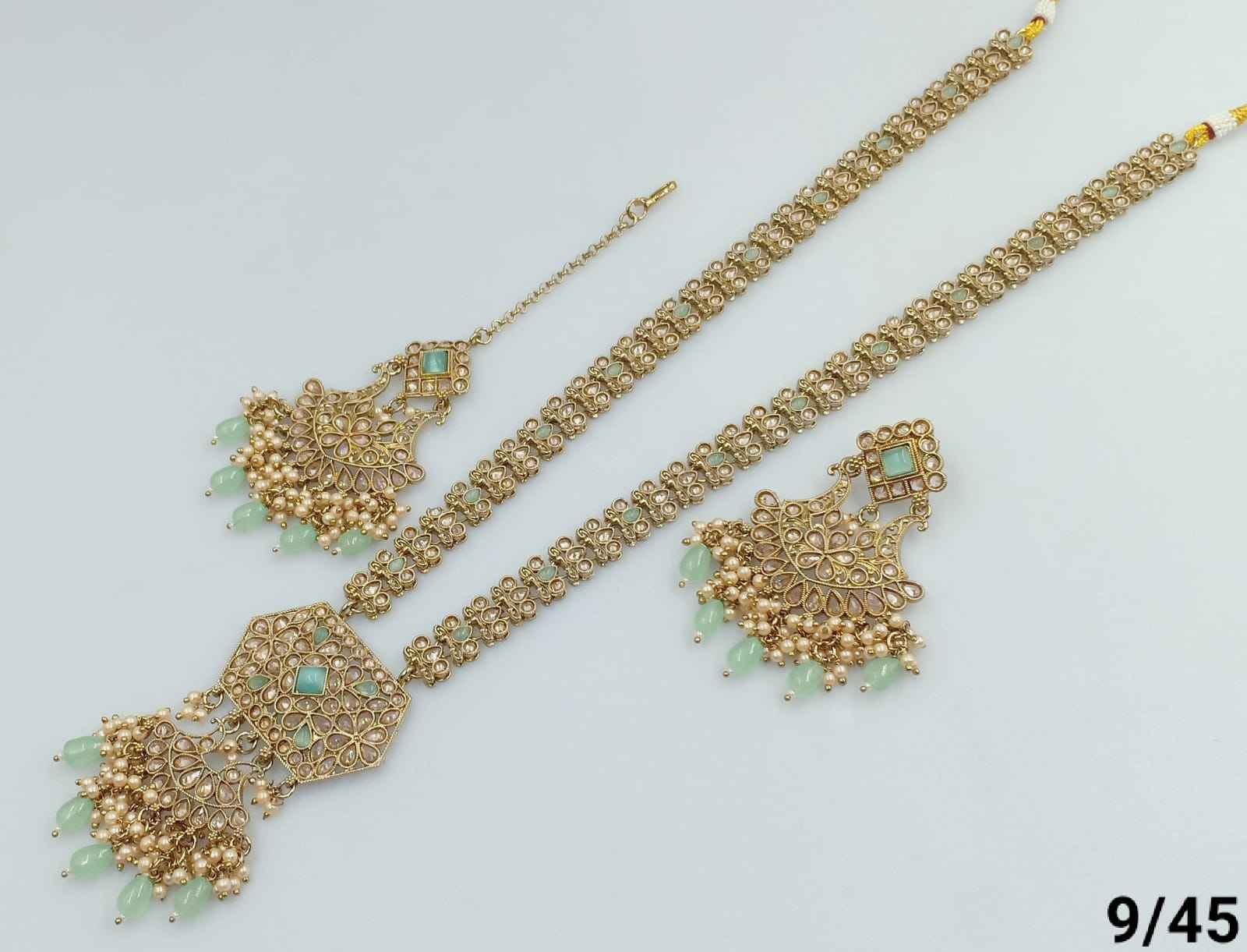 สีเขียว