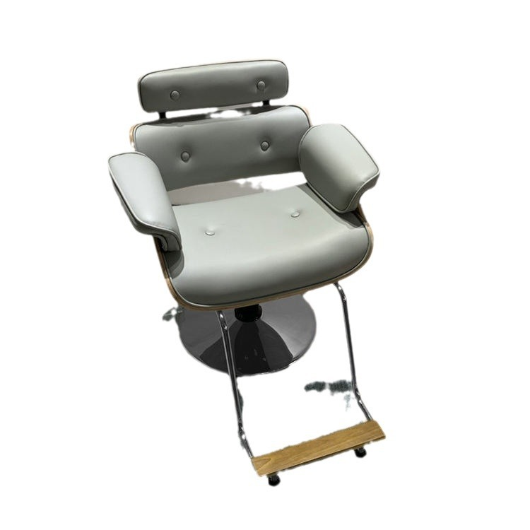 สีเทาเข้ม