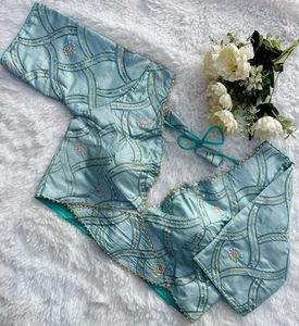 萨里斯印度设计师Banglori丝绸宝莱坞加厚缝合乔利作物上衣的现成女式衬衫