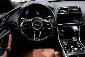 2020 Jaguar XE r-dinamik S - Product Image 3