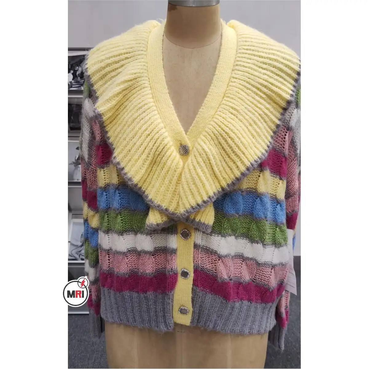 Retalhos cardigan com bolsos cardigan em quadrados coloridos camisola tricotada mão natural venda quente