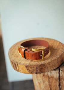 Collar de perro personalizado con estampado de cocodrilo en relieve de cuero tostado de 30mm con diseño sólido de diseño sólido - Product Image 3