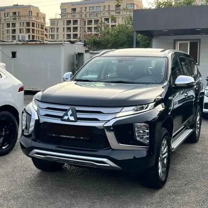 Используемый 2020 Mitsubishi Pajero Sport