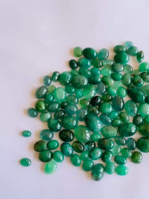 สีเขียว