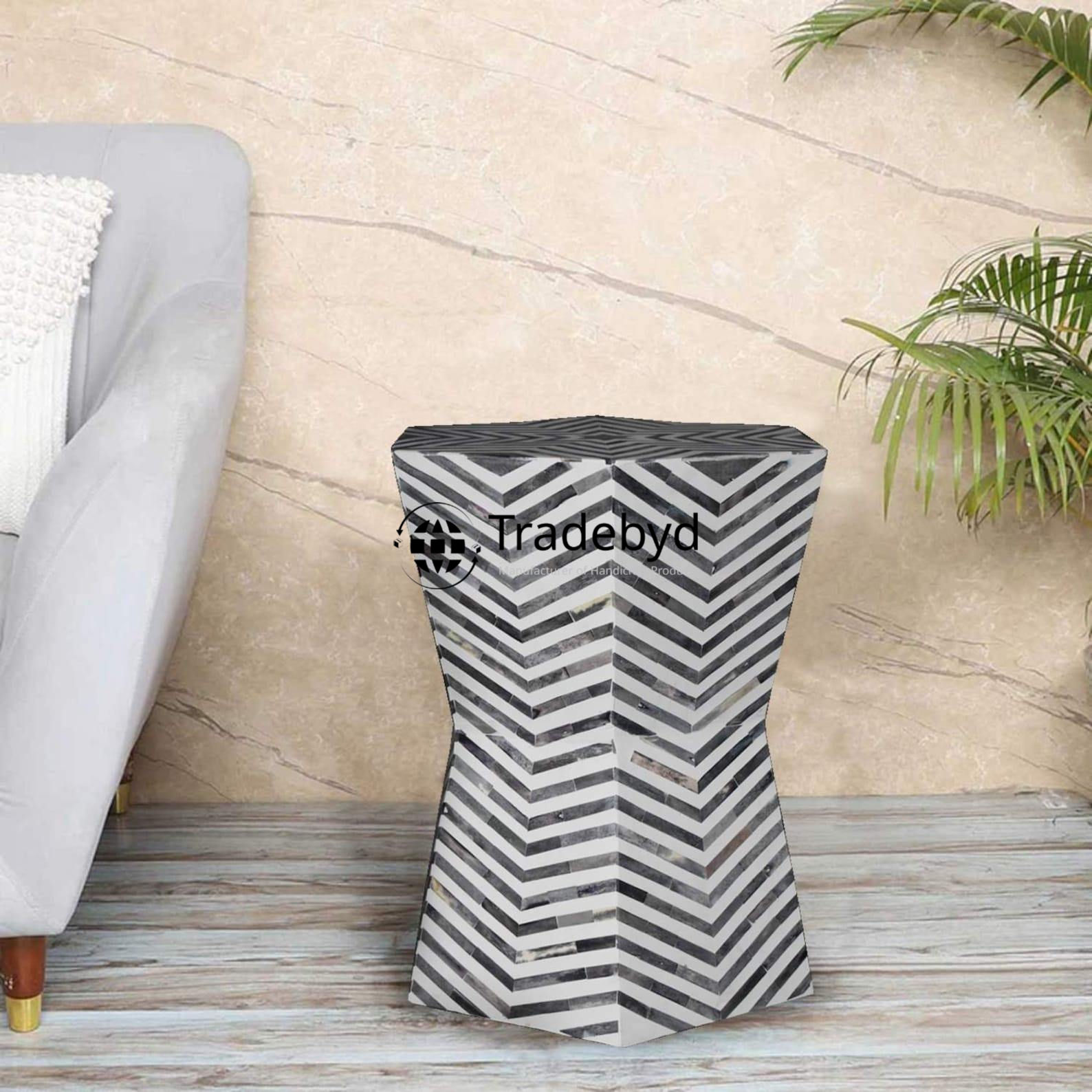 Available in different Colors