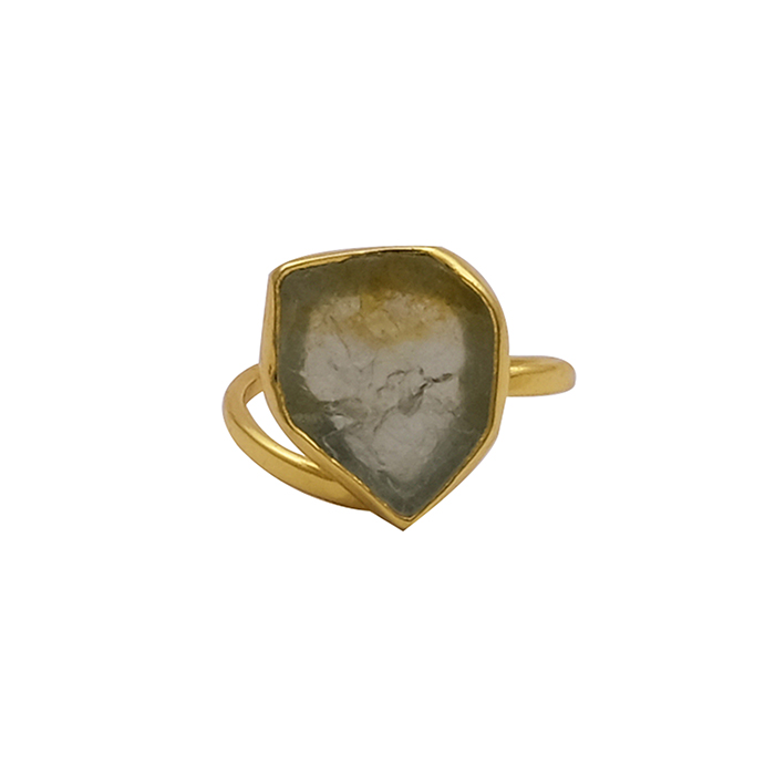 สีเขียวน้ำทะเล