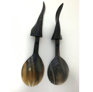 环保时尚水牛/牛角餐具套装，带长柄沙拉服务勺子玛瑙餐具 - Product Image 1