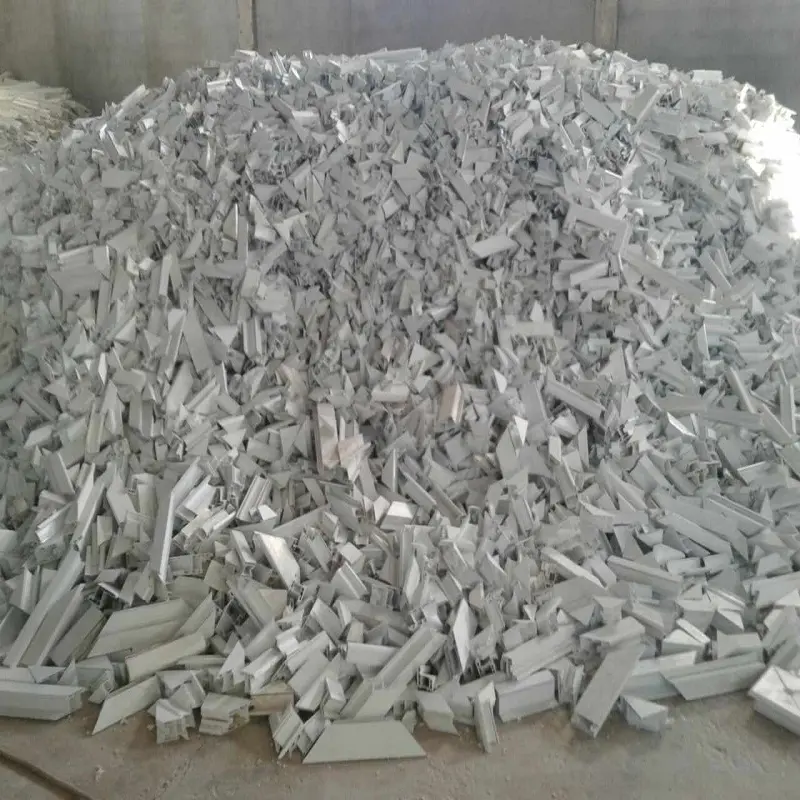 Materiais reciclados de pvc da fábrica em perfil de estoque