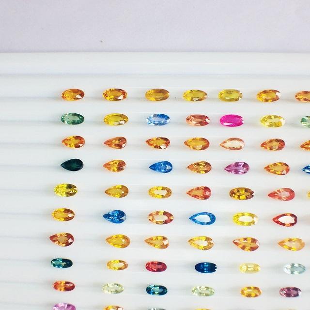 สีเหลือง