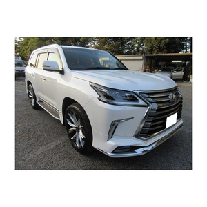 Se vende Lexus LX 570 con sistema de llave inteligente, botón de arranque y puerta trasera manos libres - Product Image 6