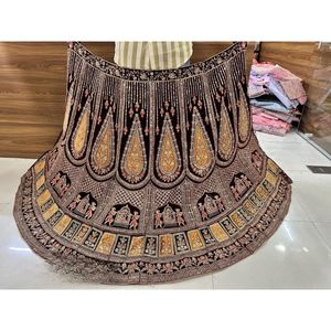 Rajwara tasarım ağır Jarkan Lehenga 3 metre Flair ve ağır bluz toptan ticaret koleksiyonu ile Set - Product Image 1
