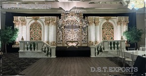 新しいRajwada寺院テーマウェディングステージ装飾タミリアンテーマウェディングステージ/Mandap素晴らしい南インド結婚式レセプションステージ