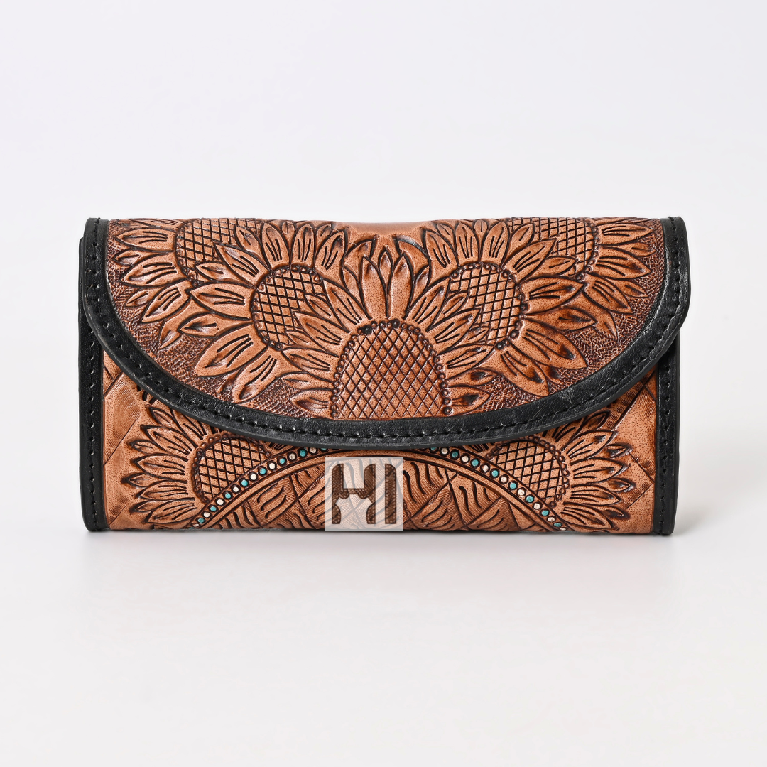 สีน้ำตาล