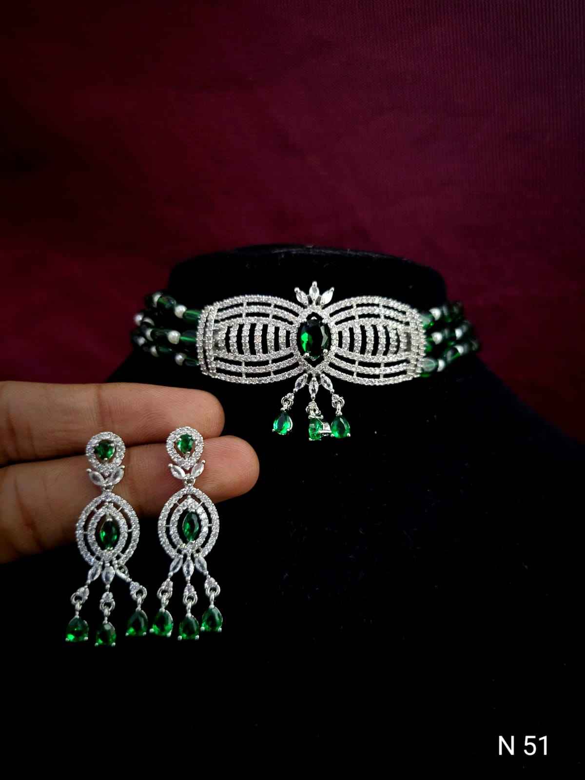 สีเขียว