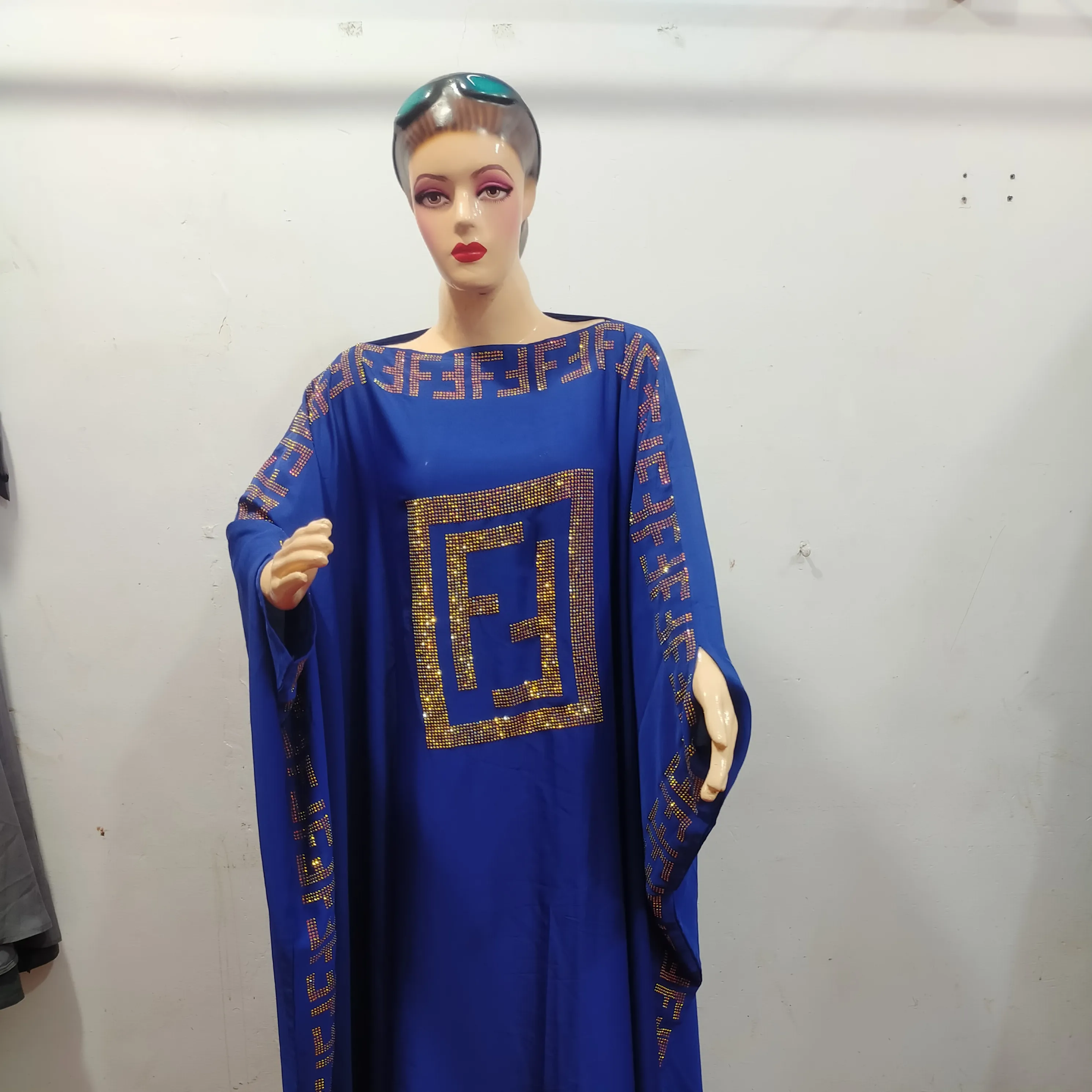 رمضان العربية دبي عيد مبارك عباية إسلامية أزياء النساء الذهبي حجر العباءة الإسلامية الملابس