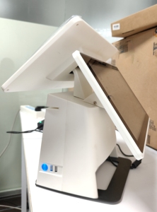 Sistema de caja registradora de computadora POS de Windows todo en uno para operaciones de cajero Máquina electrónica Pos Touch