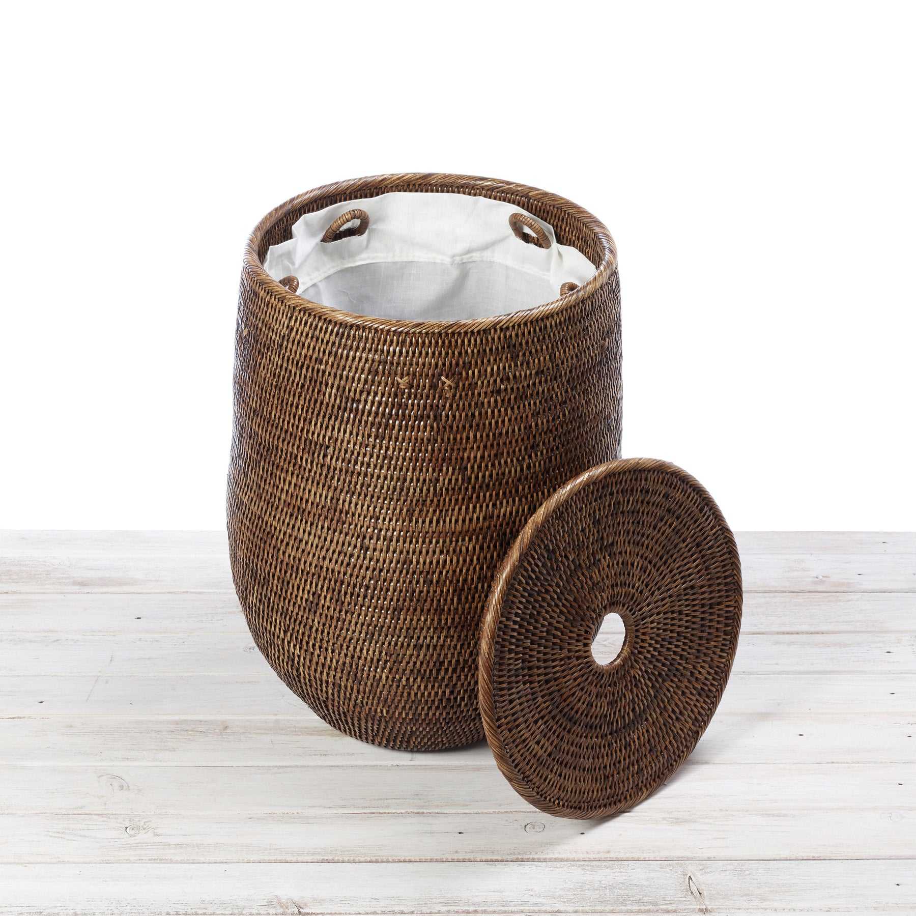 สีน้ำตาล