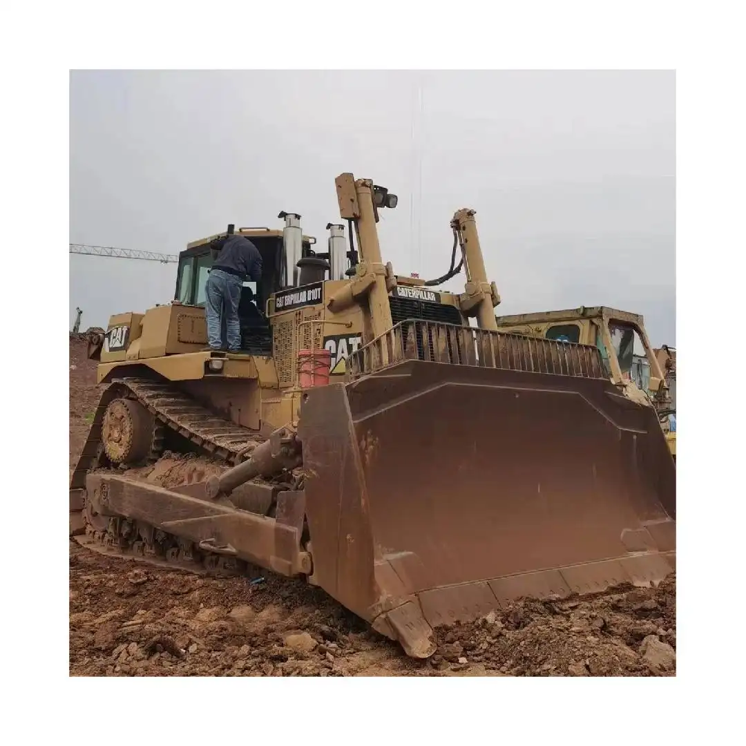 Ekskavator perayap D10T kucing ulat penggali konstruksi bekas