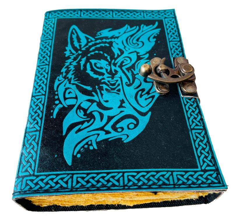 สีดำกับสีน้ำเงิน