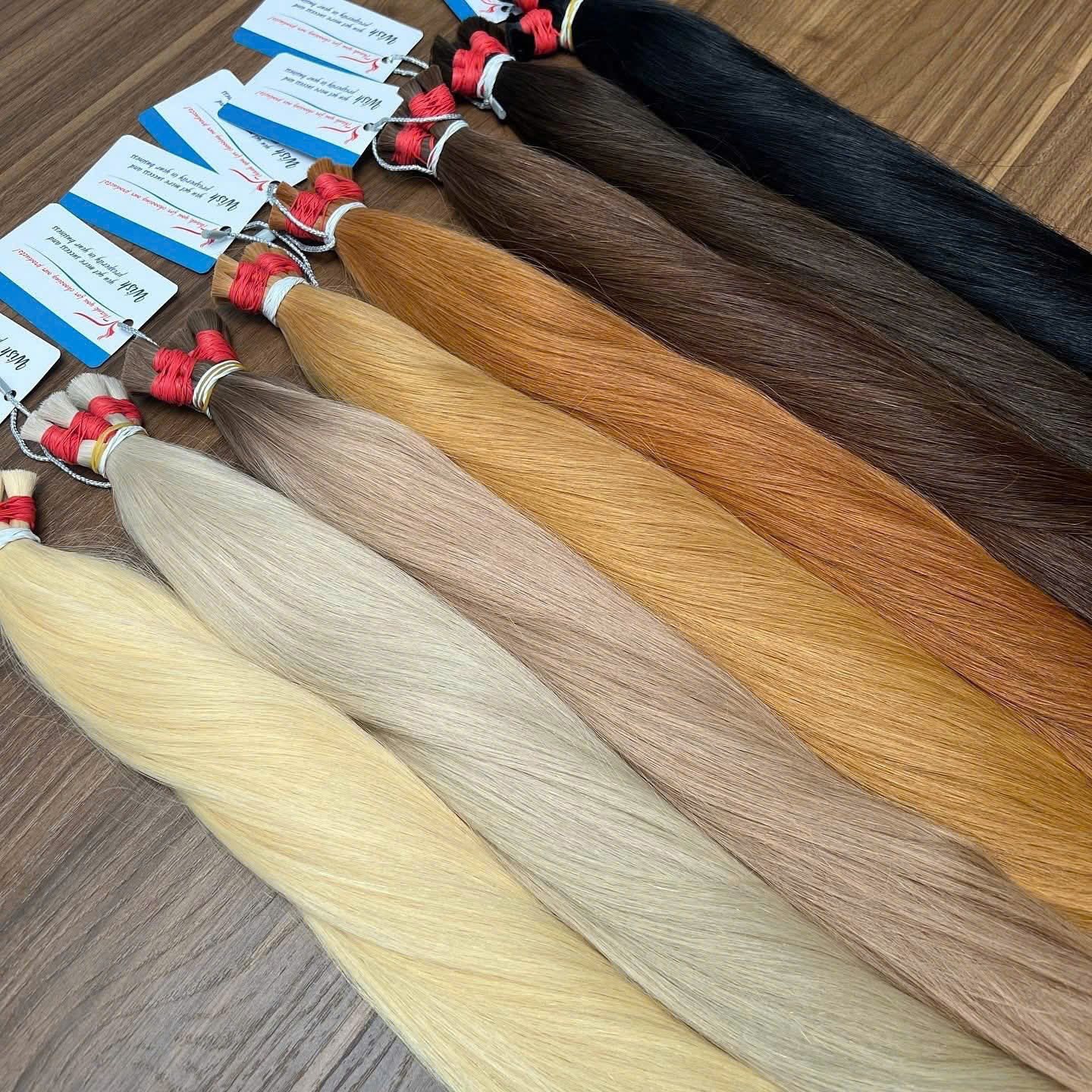 สีน้ำตาล