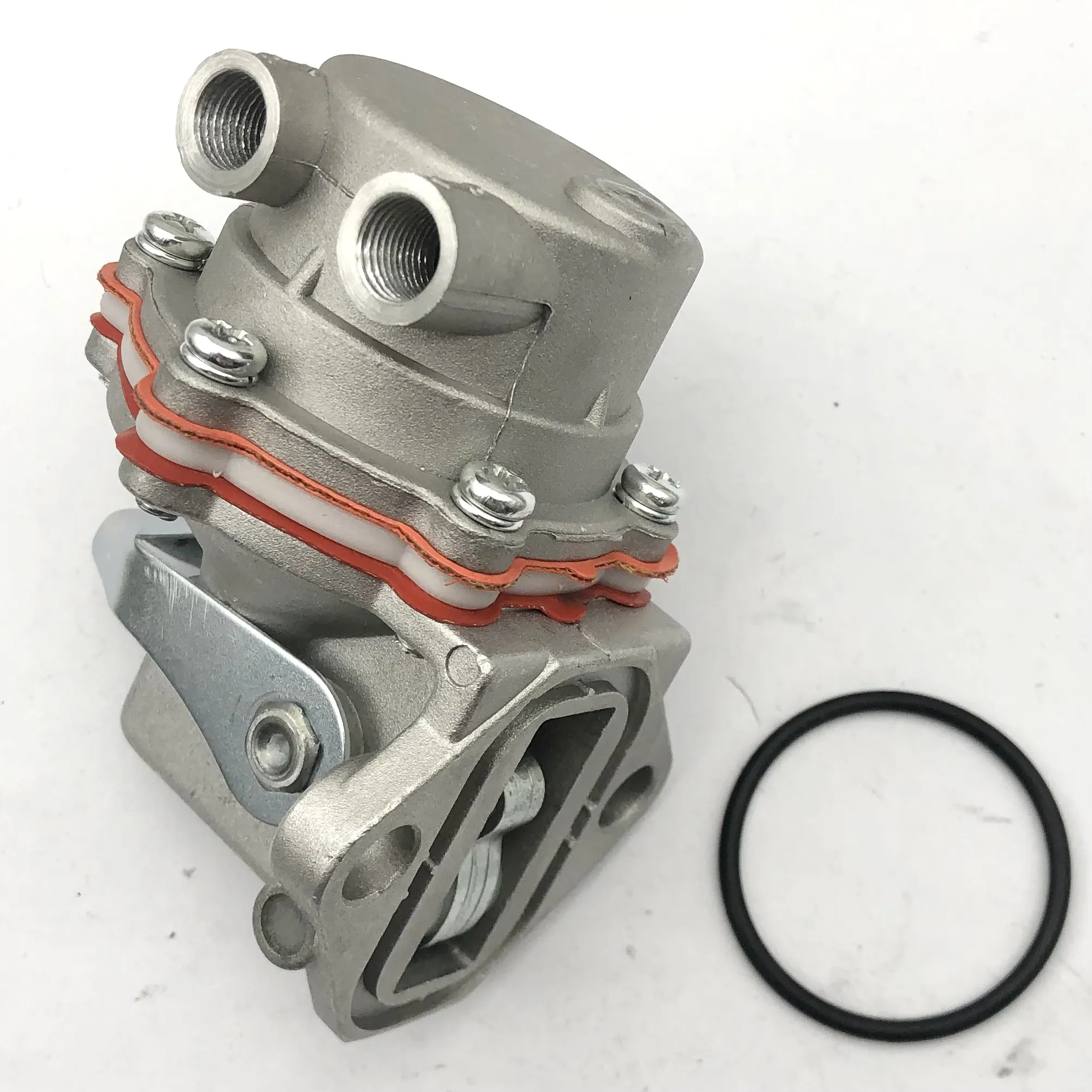 Pompa di sollevamento del carburante del motore Diesel BCD2679/2 PON206 757-14175 adatta al motore Lombardini Diesel LDW per le parti del motore Piaggio Quargo