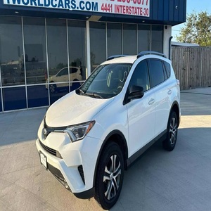 2018年トヨタR-AV4 LE SUV FWD AWD 8Lターボエンジン8シートレザーインテリアライトダークカラーオプション自動ギアボックス左 - Product Image 1