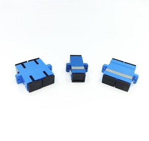 大库存多选Sc/Apc Sc/Upc单工双工光耦合器Lc <span class=keywords><strong>St</strong></span> Fc光纤适配器