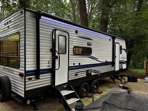 トラックキャンピングカートレーラーキャンピングカーキャラバン2023中国工場卸売オーストラリア & ユーロ高速遠征
