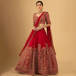 Özel gelin giyim ipek kraliyet <span class=keywords><strong>Lehenga</strong></span> Choli dizisi ile ve nakış ipliği iş düğün elbisesi hindistan üretici Surat