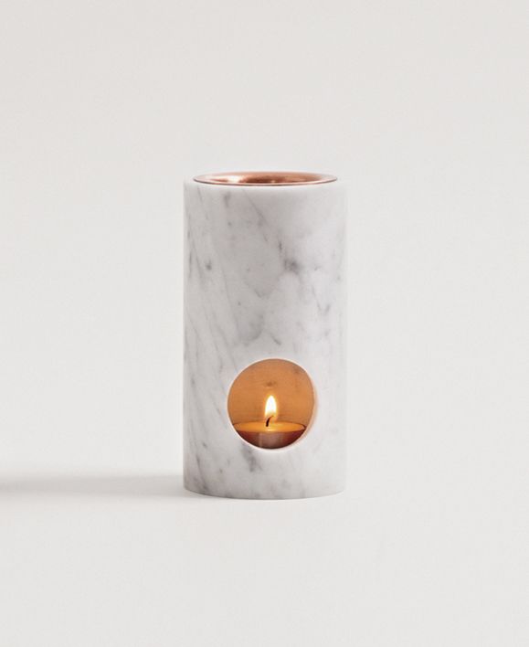 COMME PRÉSENTÉ