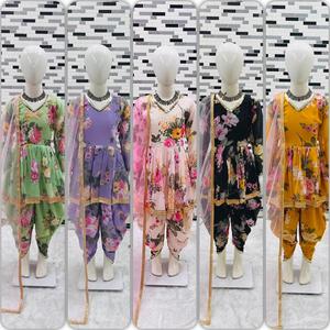 印度设计师gargetta dhoti Kurti为女孩提供婴儿粉色可爱刺绣作品时尚节日派对服装 - Product Image 1