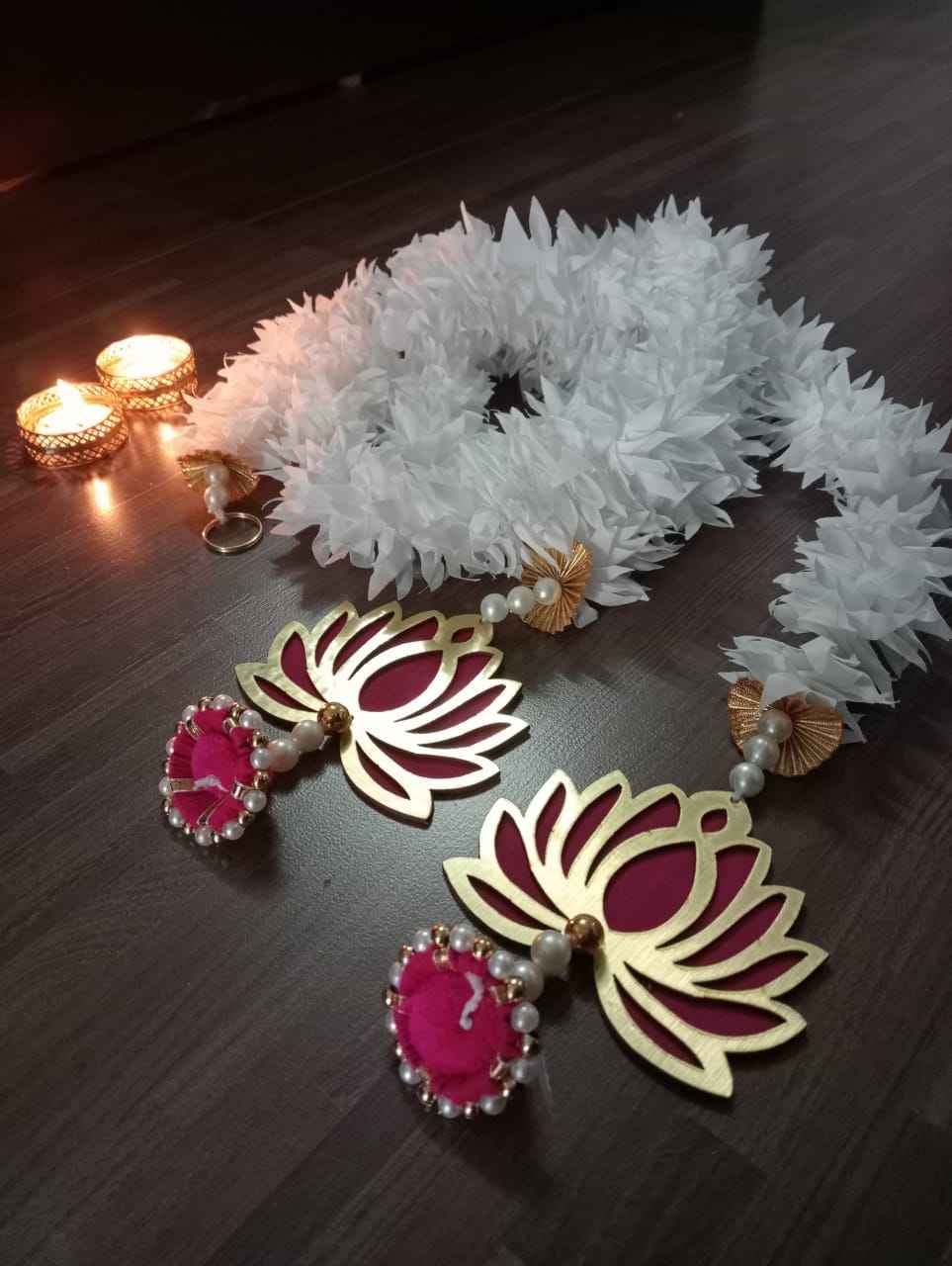 สีขาวชมพู