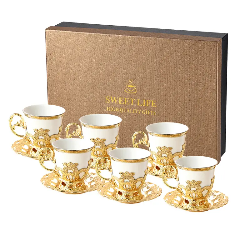 कस्टम उपहार बॉक्स तुर्की सोना मढ़वाया चीनी मिट्टी के सिरेमिक तुर्की कॉफी चाय कप सेट 6 सॉसर के साथ