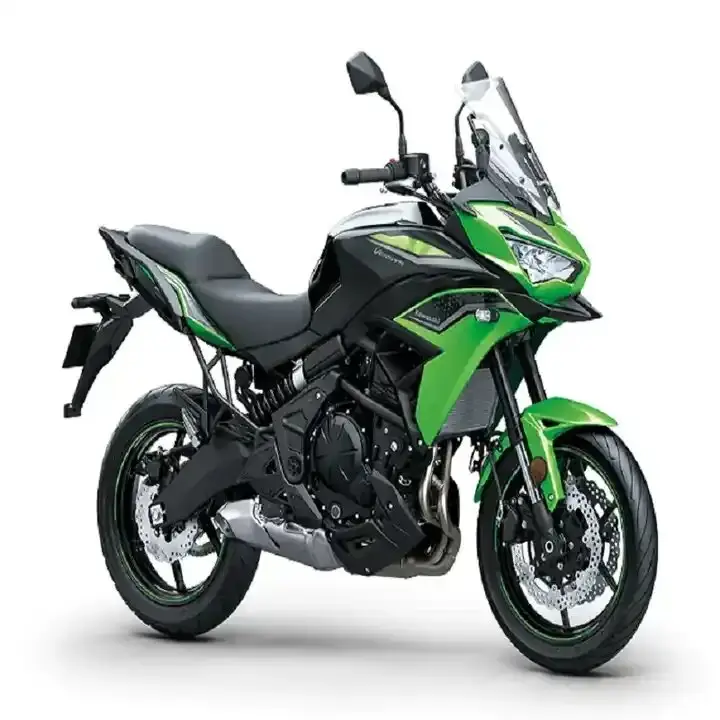 2023 Kawasakis Versys650LTモーターサイクルに乗る準備ができました