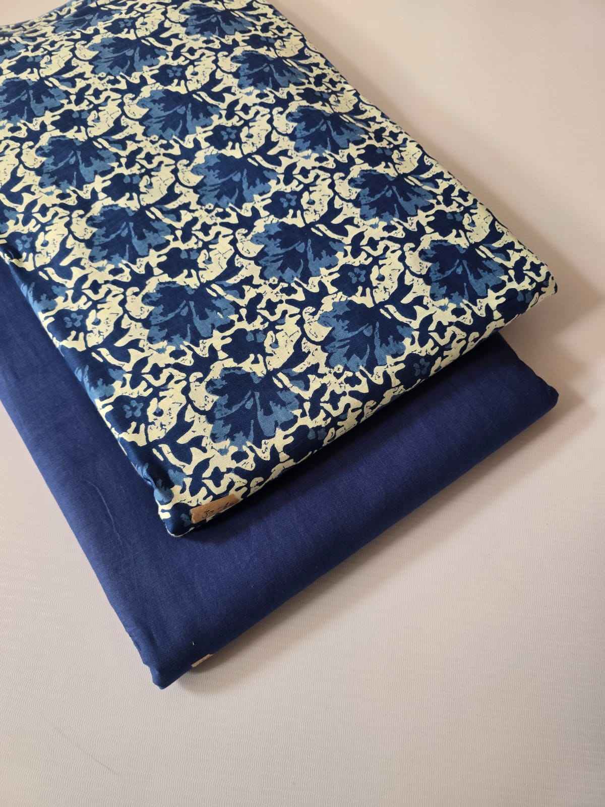 สีน้ำเงิน