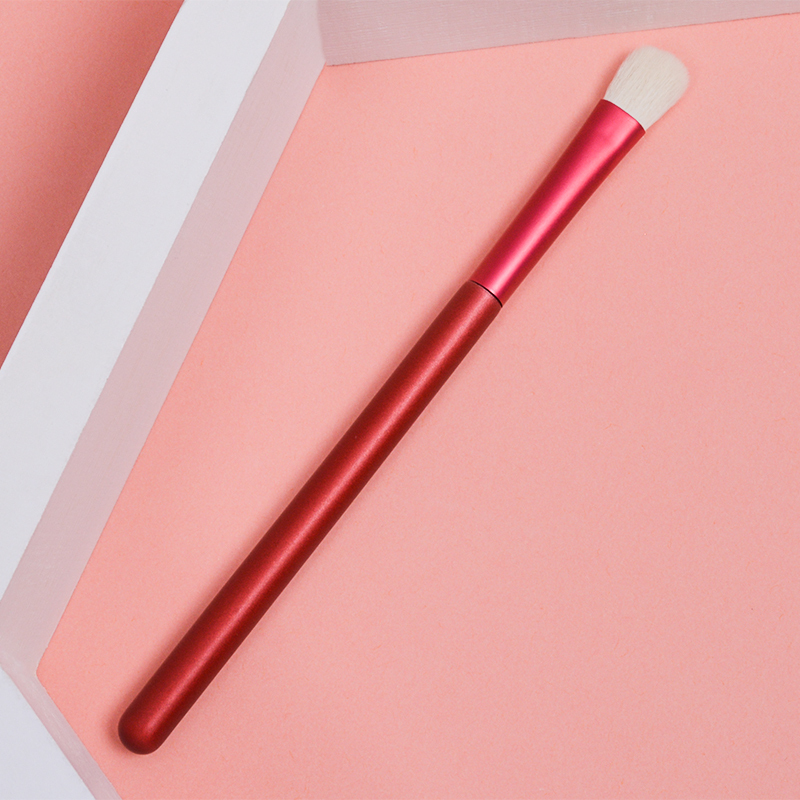 eyeshadow brush