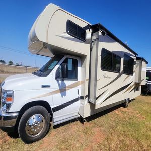 รถบ้าน4X4คาราวาน RV รถบ้านพร้อมตู้เย็นสำหรับตั้งแคมป์รถบรรทุกและเดินทางบ้าน