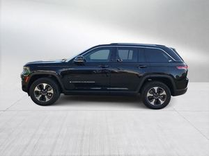 USED 2022 <strong>Jeep</strong> Grand Cherokee 4xe - Product Image 3