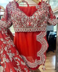 女式人造乔其纱亮片刺绣切割作品Lehenga，搭配坎坎和帆布帕塔风格出售! - Product Image 4