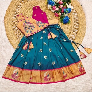 民族服装最佳面料最新系列设计师Paithani与Zari编织作品<span class=keywords><strong>Lehenga</strong></span> Choli为儿童