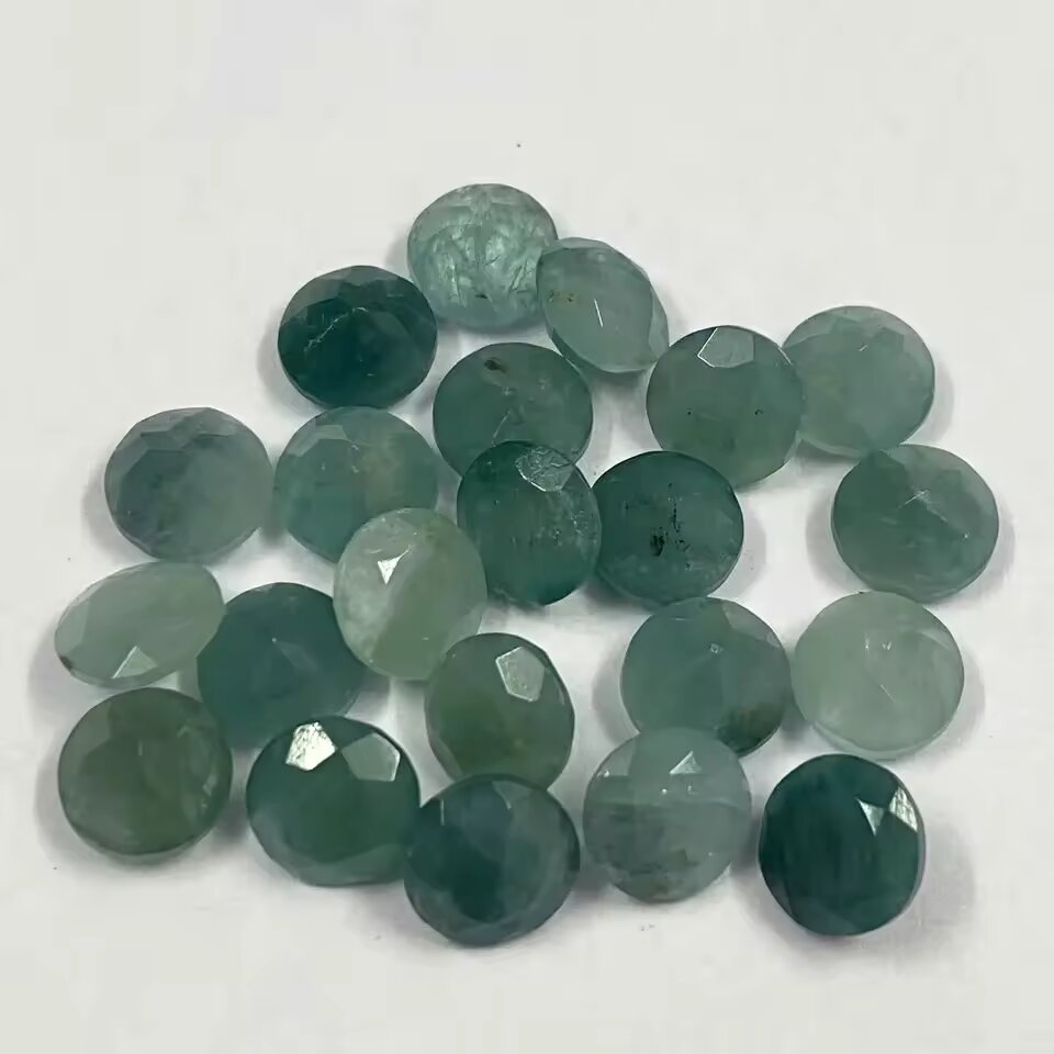 สีเขียว