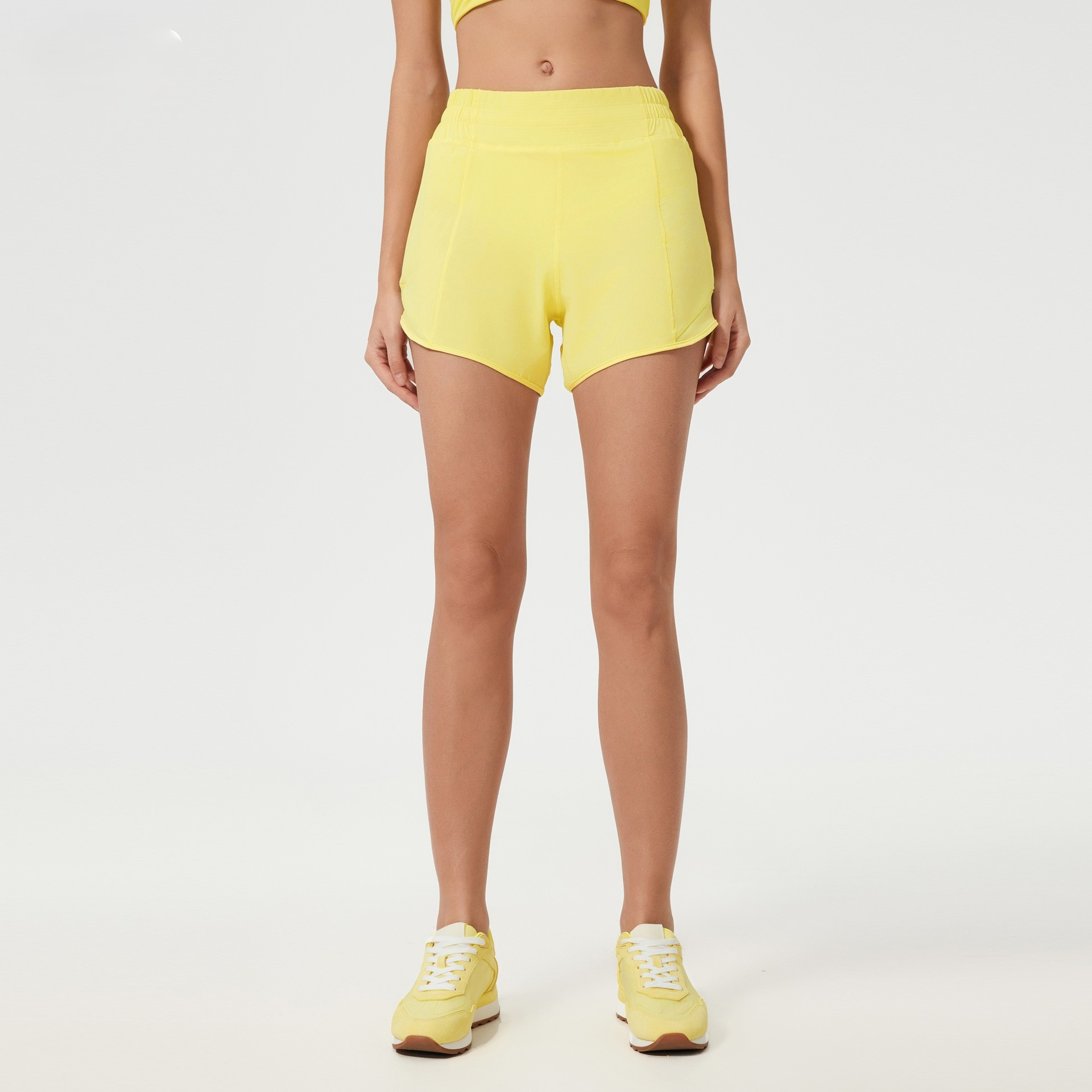 Jaune