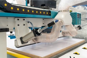 1325 Linearer Preis Auto Tool Change CNC-Fräser Holztür Möbels chränke Einzel-Servomotor DSP-Steuerungs system Vakuum tisch - Product Image 5