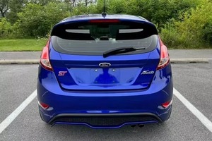 2024 Forrd <strong>Fiesta</strong> STT Sporty Hot Hatchback Bulk Wholesale Pre-Owned with Leather Seats Reliaable for Resale - Product Image 2