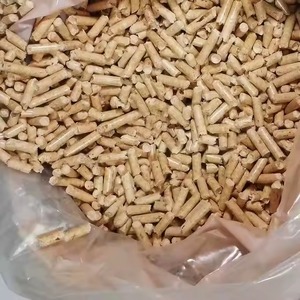 Satılık toptan ahşap peletler çam ağacı pelet 6mm 15KG / 25kg çanta ucuz fiyat hızlı teslimat
